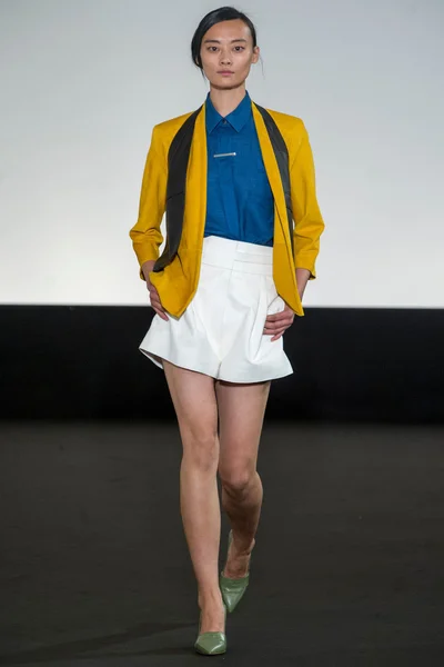Look 30
